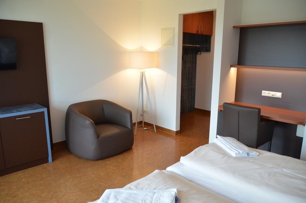Ostello Kolping Campus Krems Esterno foto